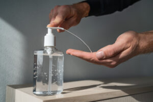 Química Solidária: CRQ XIX mobiliza universidades, empresas e profissionais para produção de álcool gel
