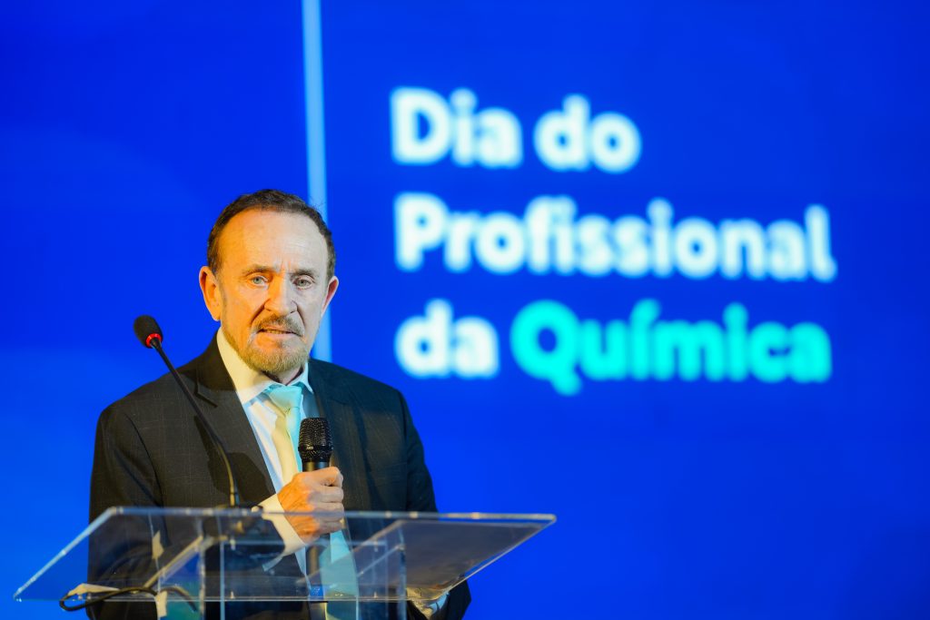 Sistema CFQ/CRQs celebra Dia do Profissional da Química com entrega do Prêmio Talentos 2025 e outras homenagens